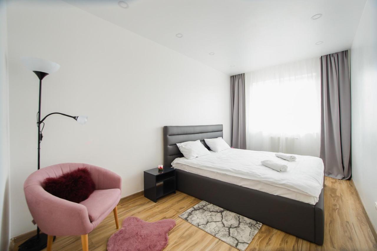 Elegant & Spacious - Central Apartment Oradea Luaran gambar